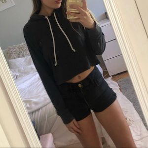 Cropped simple hoodie